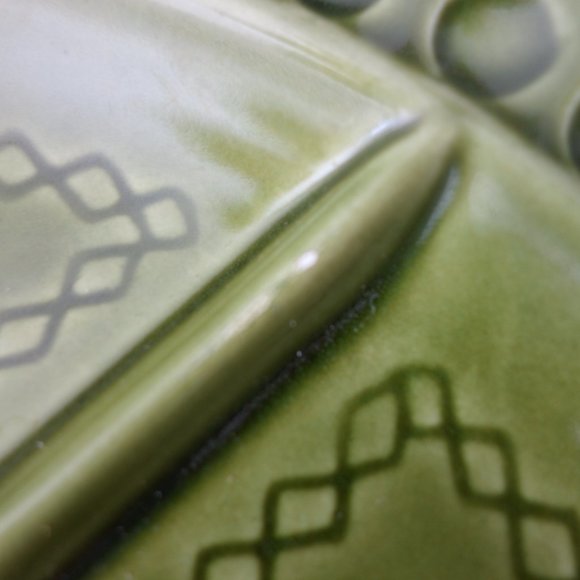 Green OB Japan Ceramic Plate - Picture 4 of 7